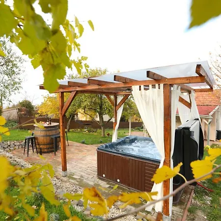 Holiday home Smaragd