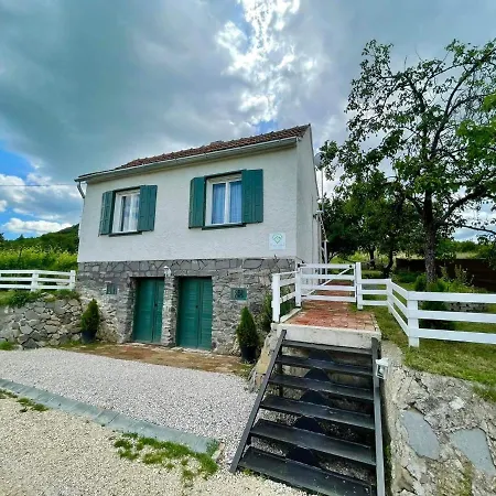 Holiday home Smaragd *
